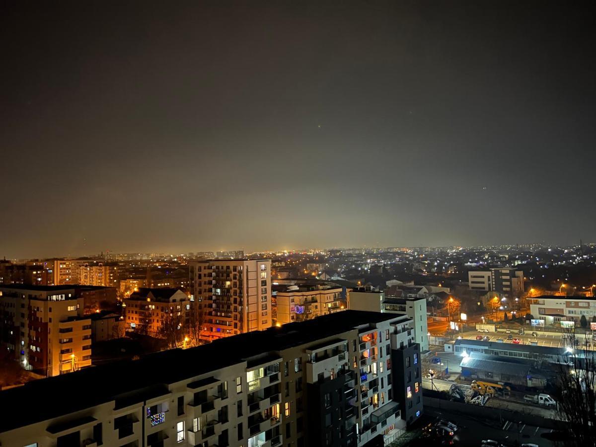 Stunning 2-Room Penthouse With Lakeview W11 Bucharest Exterior photo