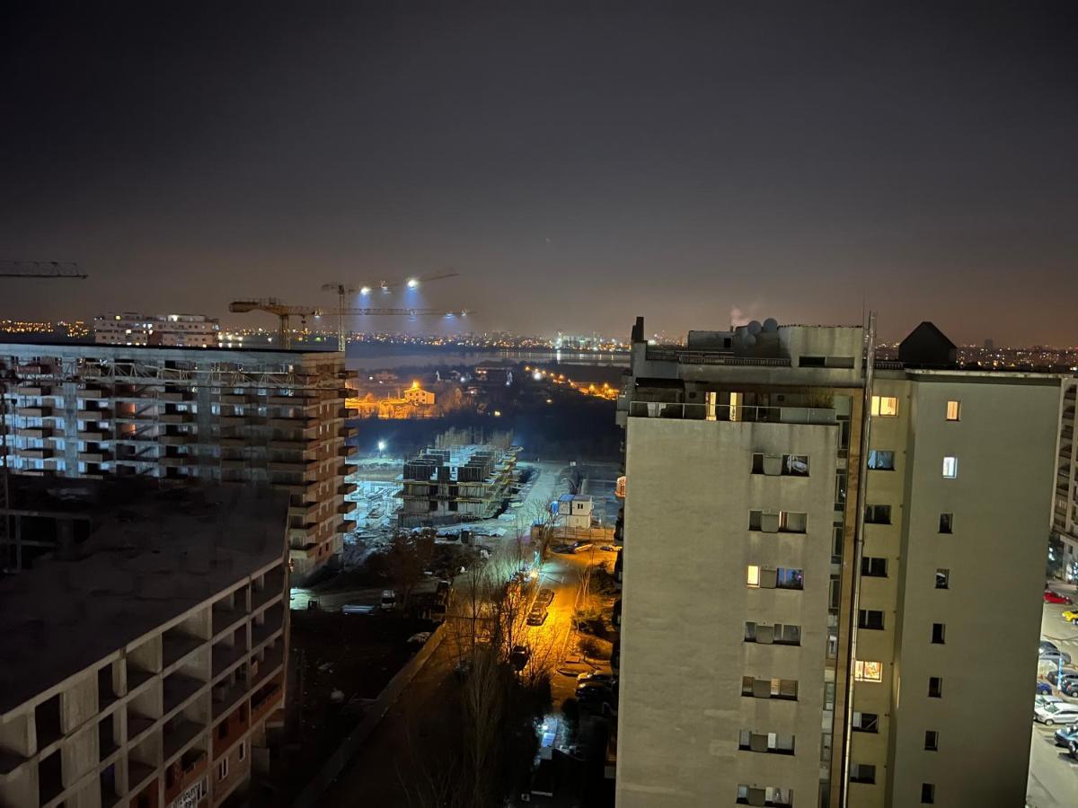 Stunning 2-Room Penthouse With Lakeview W11 Bucharest Exterior photo