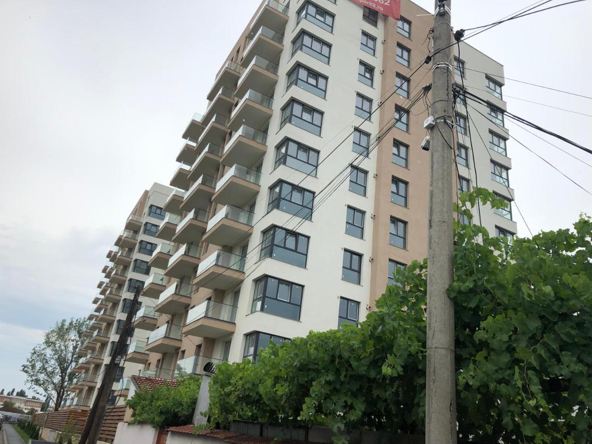 Stunning 2-Room Penthouse With Lakeview W11 Bucharest Exterior photo